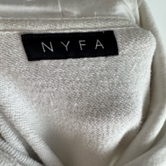 New York Film Academy Sweatshirt - Picture 6 of 8